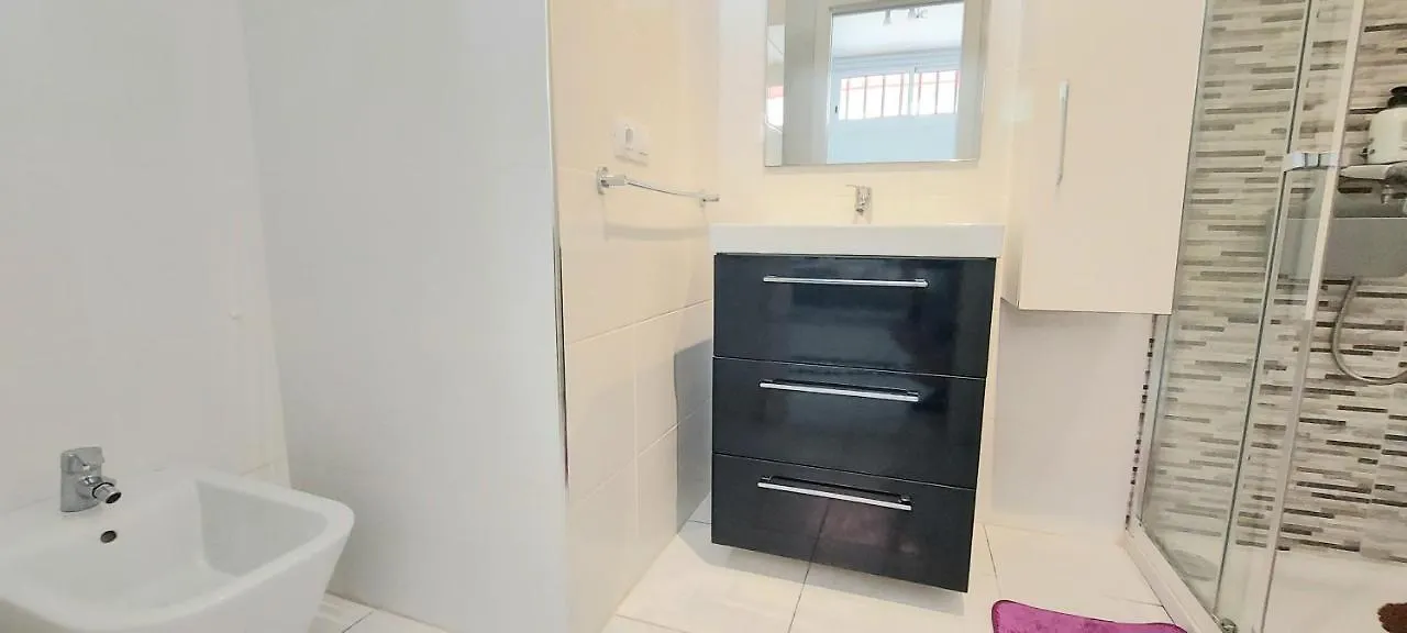 Prázdninový dům Las Vistas Apartment, Ocean View, 2 Bedrooms & Free Wifi Arona  Španělsko