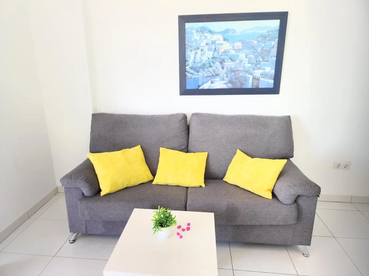 Las Vistas Apartment, Ocean View, 2 Bedrooms & Free Wifi أرونا بيت للعطل