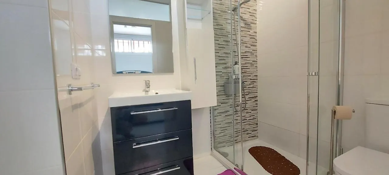 Las Vistas Apartment, Ocean View, 2 Bedrooms & Free Wifi أرونا 0*,  إسبانيا