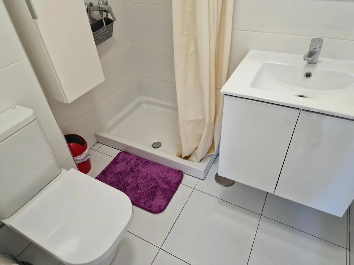 Las Vistas Apartment, Ocean View, 2 Bedrooms & Free Wifi أرونا بيت للعطل